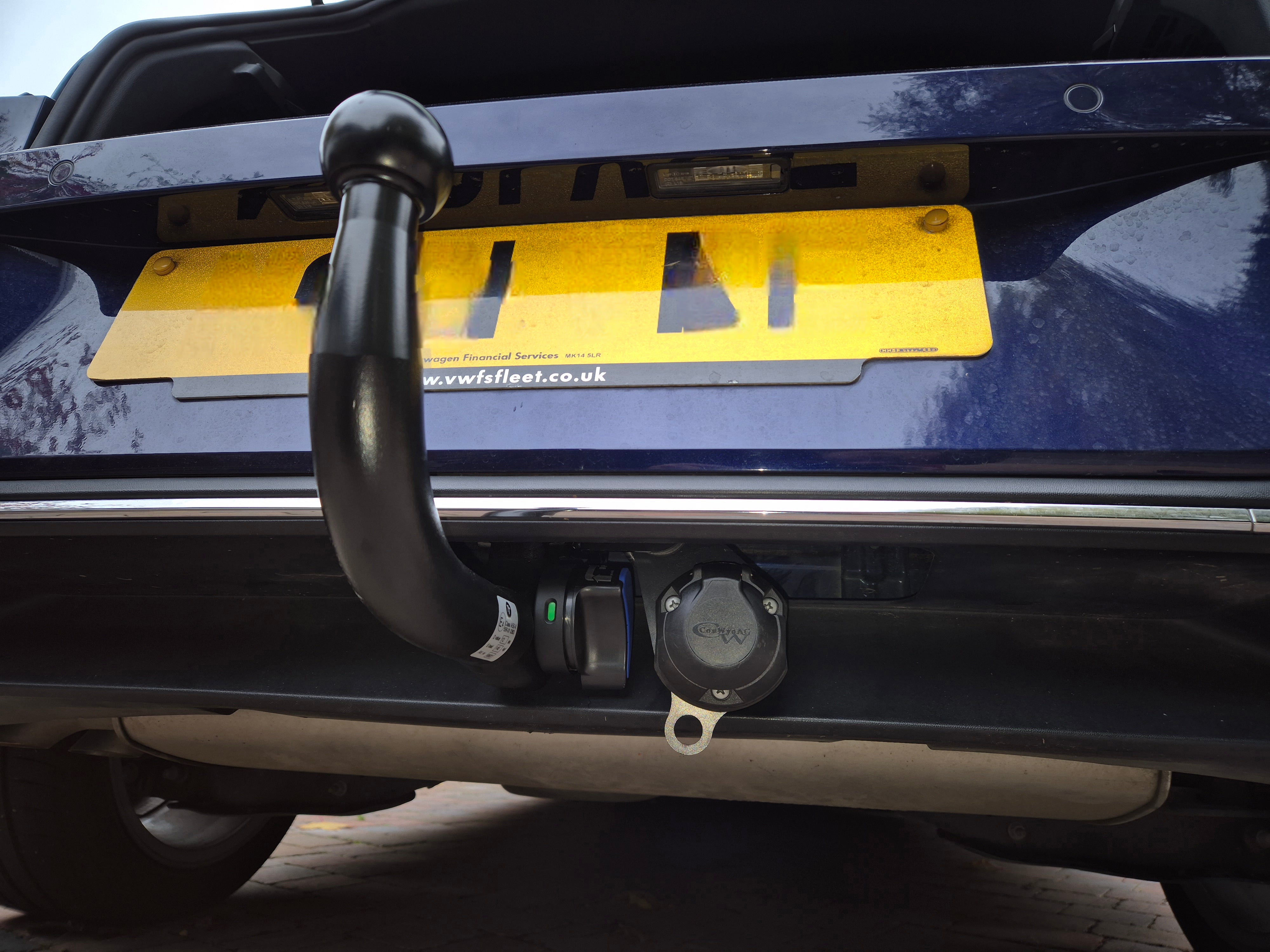 Detachable Swan Neck Towbar - Golf 8 Hatch 2020> Inc Fitting